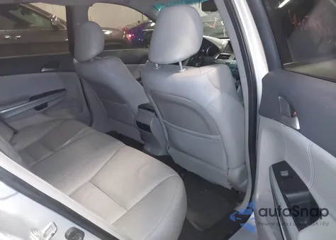 2010 Honda Accord 2.4 Ex-L z USA, uszkodzony, nr VIN 1HGCP2F86AA033793